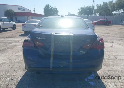 2018 Nissan Altima 2.5 Sr из США, поврежденный, VIN 1N4AL3AP1JC273334